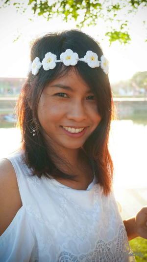 5 Mintues Teeny Tiny Daisy Crochet Flower 5 Mintues Teeny Tiny Daisy Crochet Flower