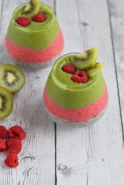 Kiwi and Raspberry Chia Pudding