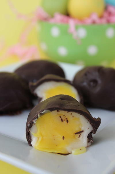 Copycat Cadbury Eggs Copycat Cadbury Eggs