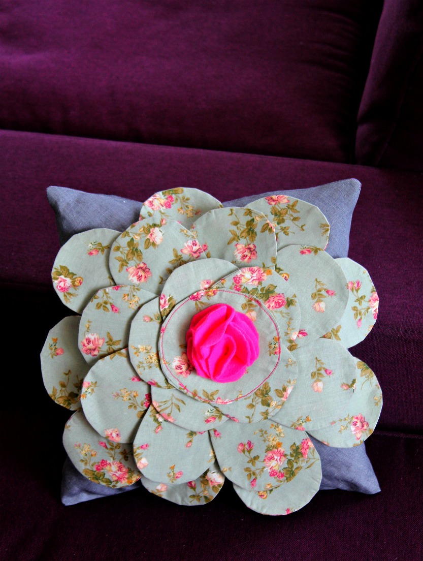 Flower Pillow Tutorial
