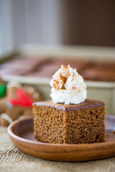Classic Gingerbread Cake Classic Gingerbread Cake