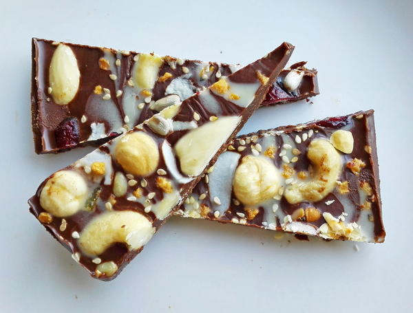 Delicious Vegan Fudgy Bark Delicious Vegan Fudgy Bark
