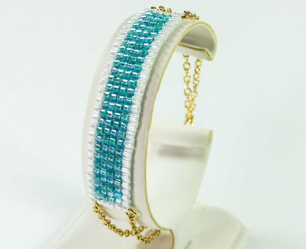 Square Stitch Bracelet Tutorial Square Stitch Bracelet Tutorial