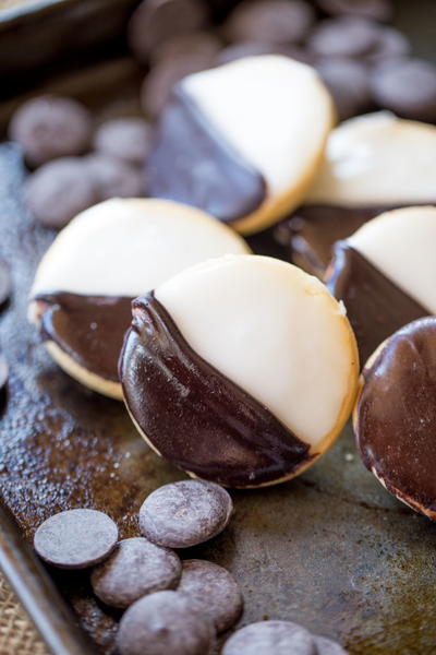 Black and White Cookies Black and White Cookies