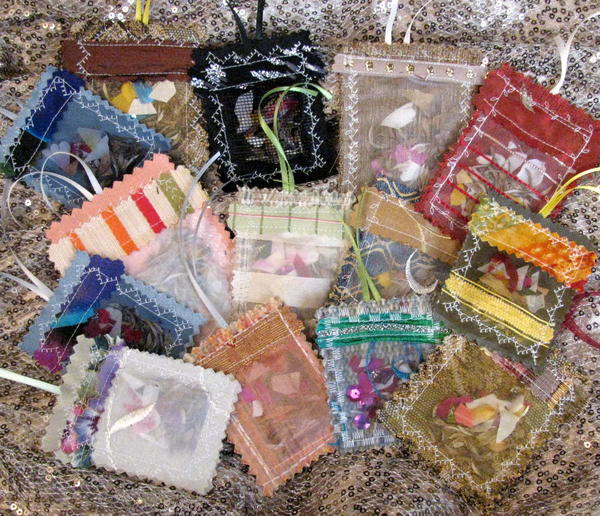 DIY Fabric Gift Tags_2