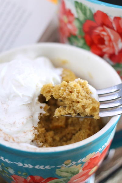 Easy Cinnamon Mug Cake Easy Cinnamon Mug Cake