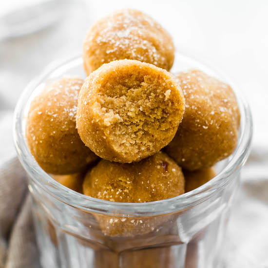 2 Ingredient No-Bake Cake Bites 2 Ingredient No-Bake Cake Bites