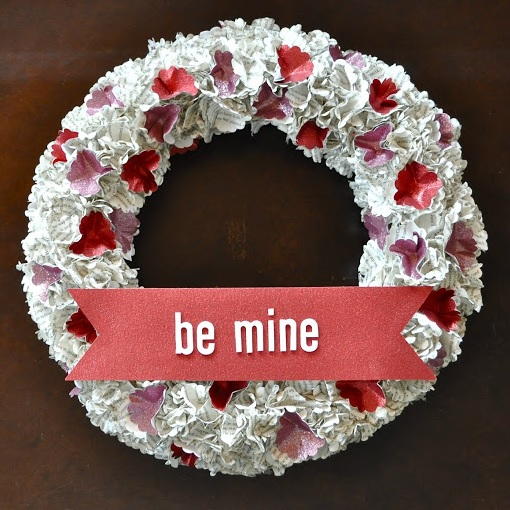 Easy Book Page Valentines Day Wreath