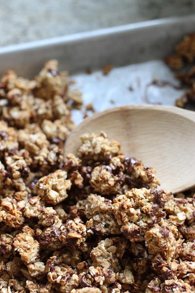 Peanut Butter Dark Chocolate Granola Peanut Butter Dark Chocolate Granola