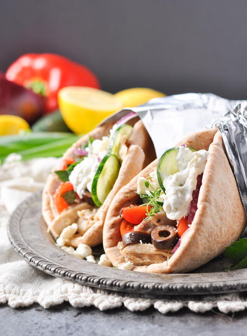 Slow Cooker Greek Chicken Gyros Slow Cooker Greek Chicken Gyros