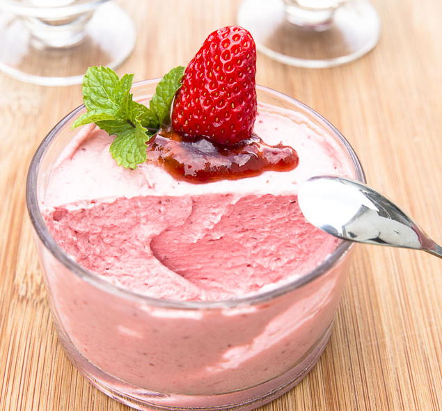 Eggless Strawberry Mousse Eggless Strawberry Mousse