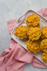 Mini Macaroni Pies