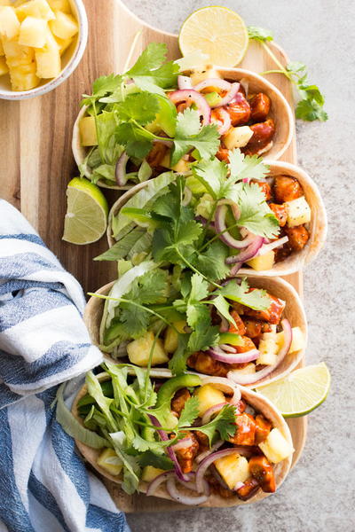 Hawaiian BBQ Chicken Tacos Hawaiian BBQ Chicken Tacos