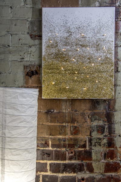 DIY Glitter Lighted Canvas DIY Glitter Lighted Canvas