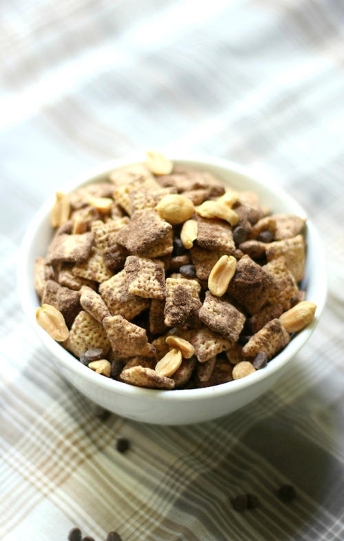 Healthy Peanut Butter Cup Muddy Buddies Healthy Peanut Butter Cup Muddy Buddies