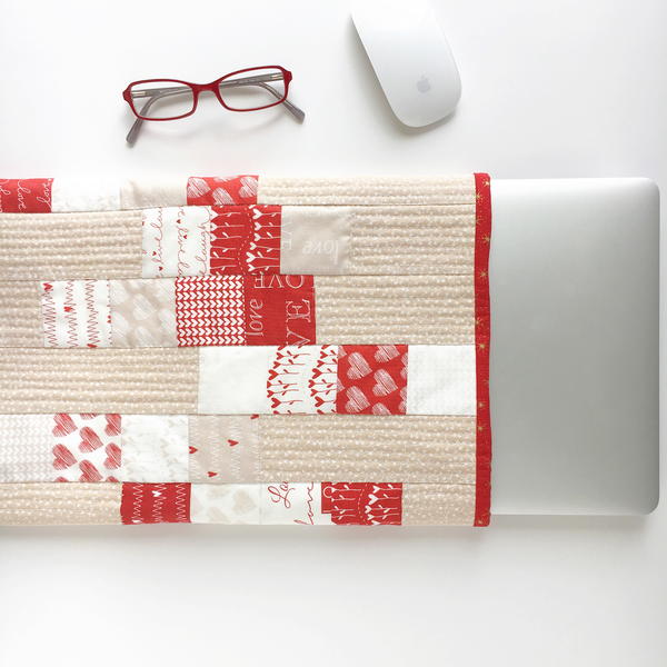 Easy Laptop Case Tutorial