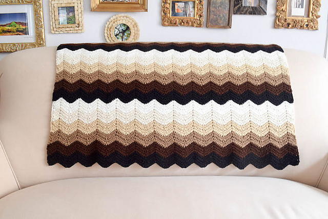 Gentle Gradient Ripple Blanket