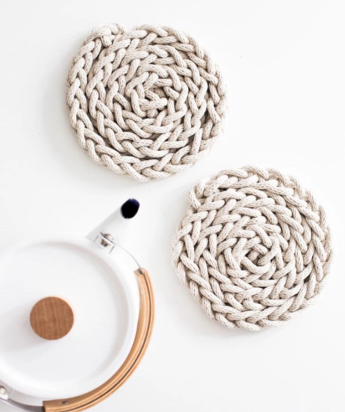DIY Trivet Finger Knitting Pattern DIY Trivet Finger Knitting Pattern