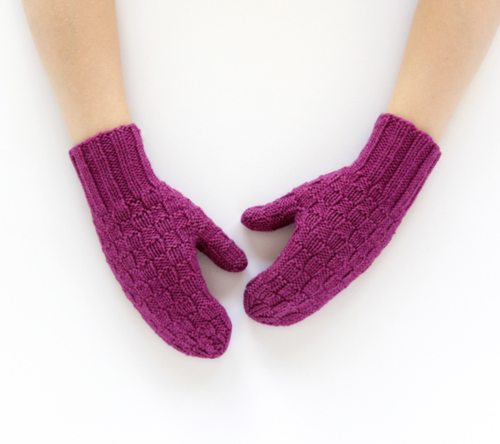 Vintage Checked Mitten Pattern Vintage Checked Mitten Pattern