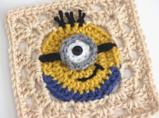 Make a Minion Granny Square Pattern Make a Minion Granny Square Pattern
