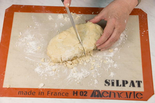 Knead and separate the dough