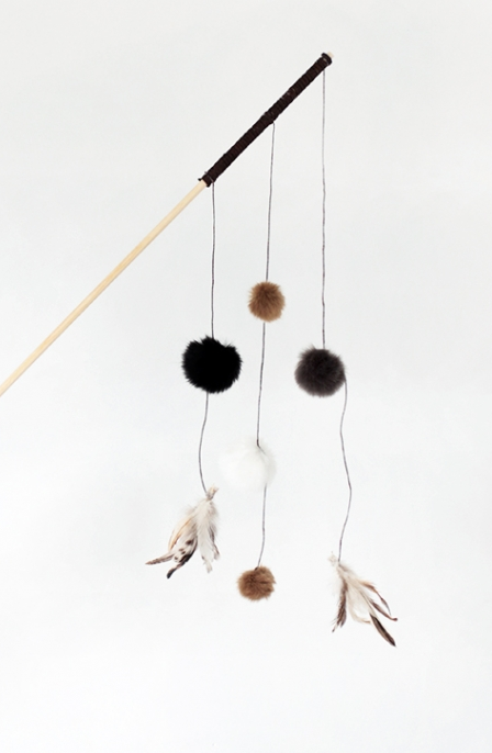 A-mew-sing DIY Cat Toy A-mew-sing DIY Cat Toy