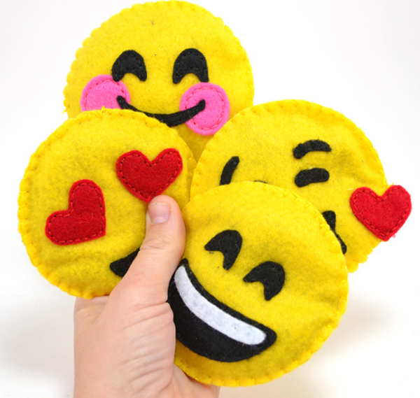 Cute Felt Emoji Cat Toys Cute Felt Emoji Cat Toys