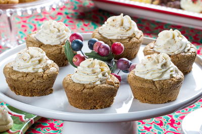 Mrs. Claus' Holiday Cookie Cups