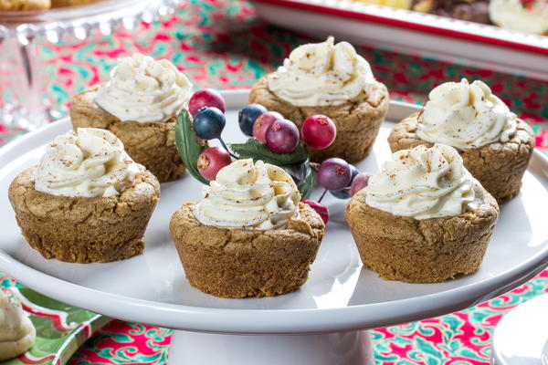 Mrs Claus Holiday Cookie Cups