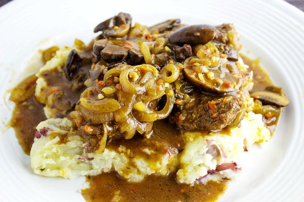 Mushroom and Onion Smothered Cube Steak