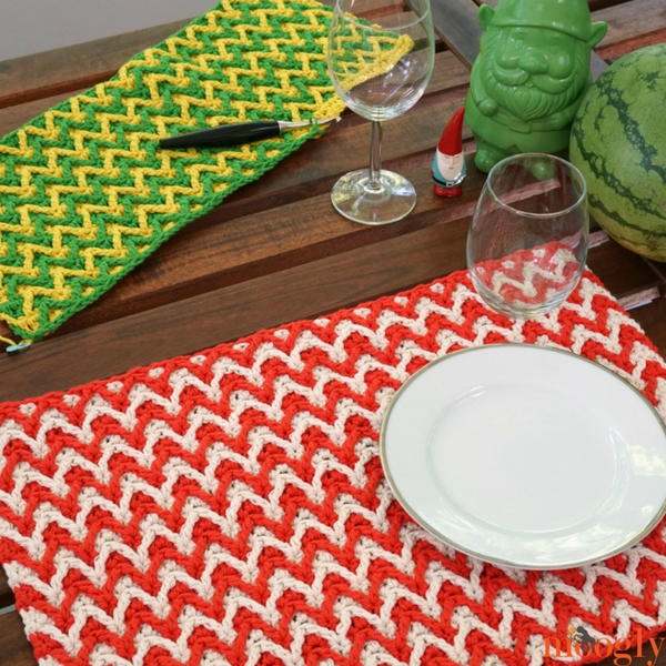 Bright Chevron Placemat Bright Chevron Placemat