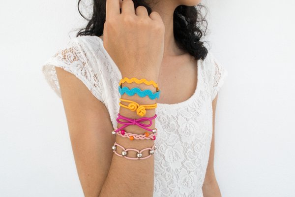 DIY 5 Styles of Hair Tie Bracelets DIY 5 Styles of Hair Tie Bracelets