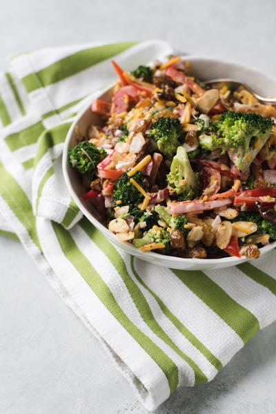 Golden Raisin and Broccoli Salad