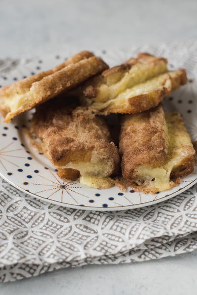 Amish Cinnamon Cream Cheese Roll-Ups