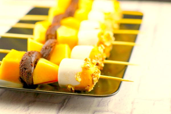 Rocky Road Melon Dessert Skewers Rocky Road Melon Dessert Skewers