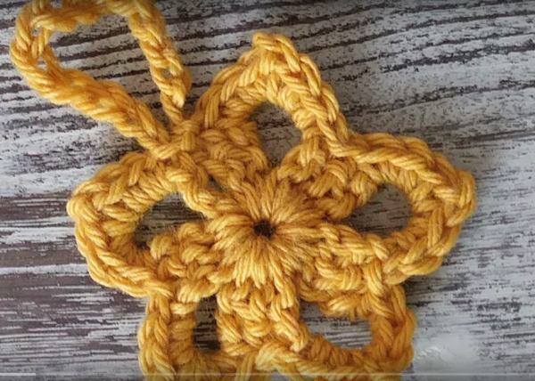 Crochet Star Ornament Tutorial