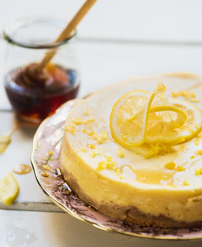 Lemon-Honey Cheesecake
