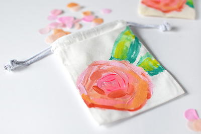 Pretty Painted Peony Bags