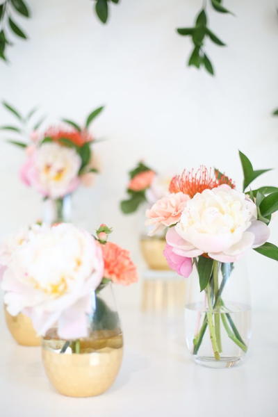 Classically Simple Wedding Flower Arrangement