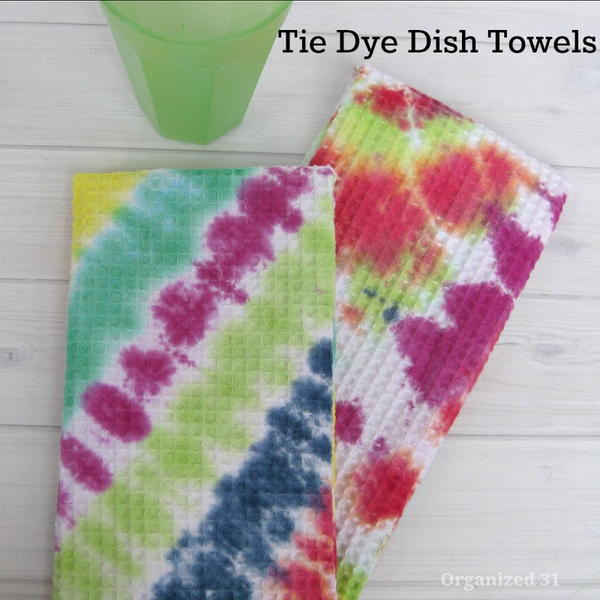 DIY Tie-Dyed Dish Towels DIY Tie-Dyed Dish Towels