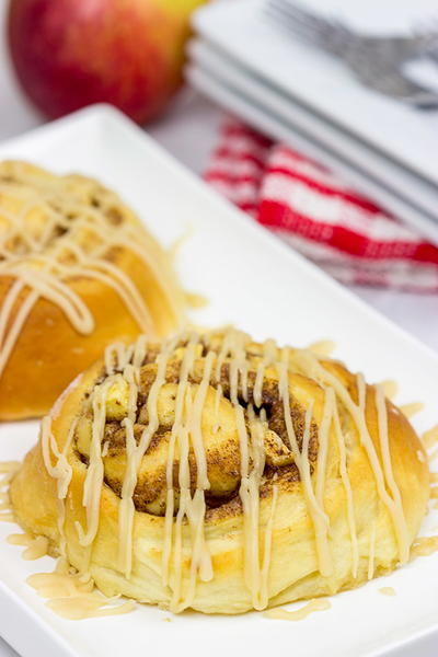 Caramel Apple Cinnamon Rolls