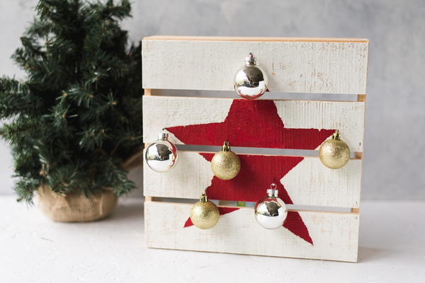 Shiplap Christmas Ornament Display Idea Shiplap Christmas Ornament Display Idea