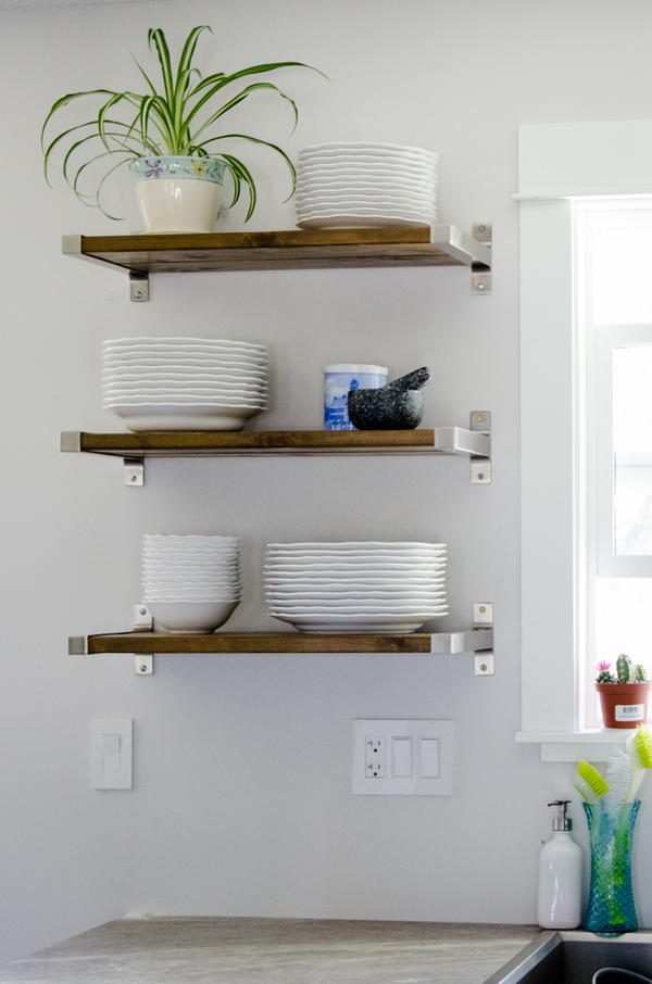 Fantastic DIY Floating Shelves