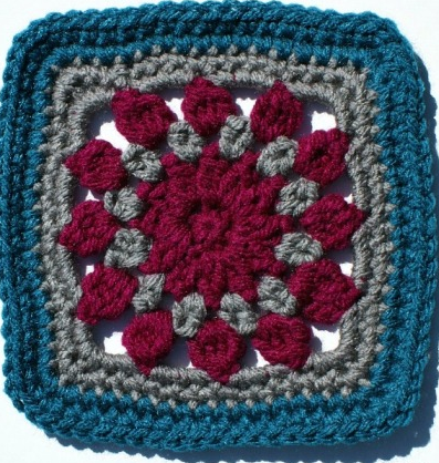 Dahlia Burst Granny Square Pattern Dahlia Burst Granny Square Pattern
