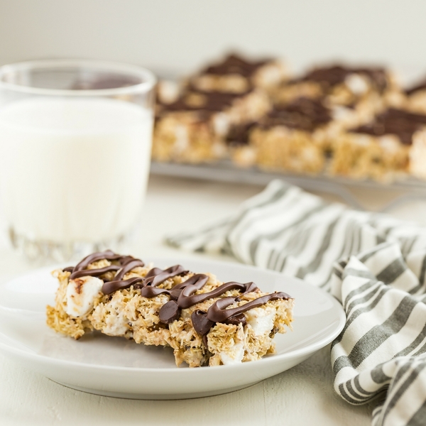 Smores Cereal Bars S'mores Cereal Bars