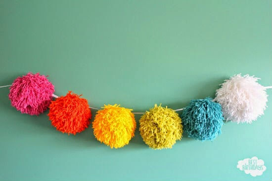 Easy Pom Pom Garland Easy Pom Pom Garland