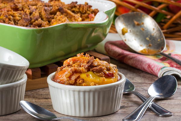 Peachy Graham Cracker Crumble Peachy Graham Cracker Crumble