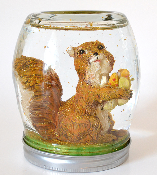 Simple Fall DIY Snow Globe Simple Fall DIY Snow Globe