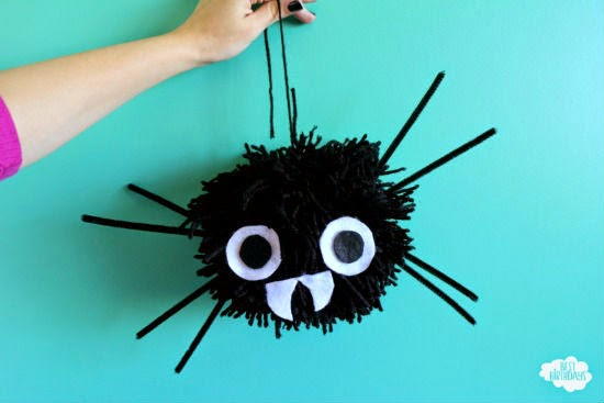 Giant Pom Pom Spiders Giant Pom Pom Spiders
