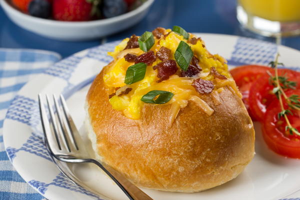 Cheesy Breakfast Rolls